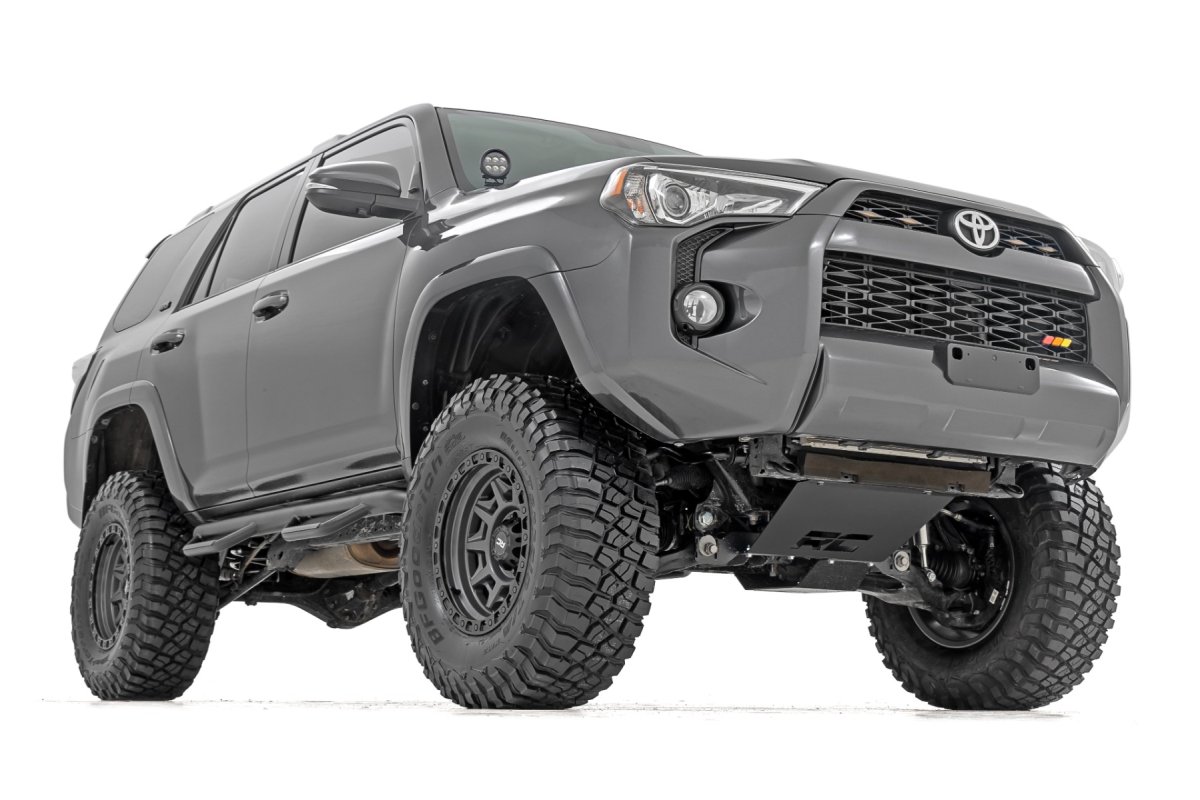 Toyota 4Runner Suspension Lift Kit - Rough Country - 6 Inch Lift Kit | M1 Struts - '15-'20